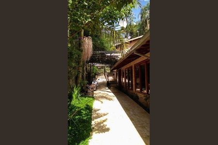 4_photo/94cfa7ab9d.26d477b954400943-ATLAS-845d70ec-55d0-405a-a050-d4e158533e19.jpg de casa à venda com 5 quartos, 400m² em Centro (Caucaia do Alto), Cotia