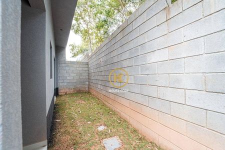 2_photo/94cfa7ad1b.02f29140979457be-ATLAS-360f8ffd-90c8-46fb-8790-3bdf78b7e7ed.jpg de casa à venda com 3 quartos, 100m² em Jardim dos Pereiras (Caucaia do Alto), Cotia