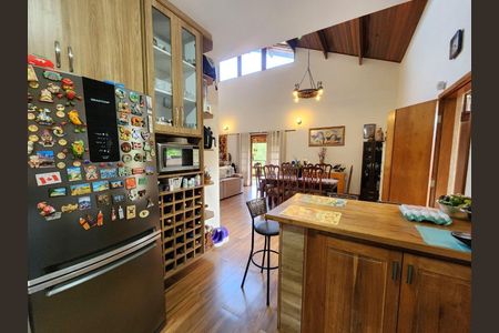 5_photo/94cfa7b2ab.859d3ea7f11d789b-ATLAS-8b3ba45a-a0e9-42ca-8ee0-2c52649925bd.jpg de casa à venda com 2 quartos, 288m² em Colonial Village (Caucaia do Alto), Cotia