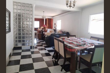 2_photo/94cfa7e6fb.9132497718f969a5-ATLAS-0d6643e4-30c2-4c67-87c3-d1694b2d4db9.jpg de casa à venda com 3 quartos, 228m² em Chácara Rincão, Cotia