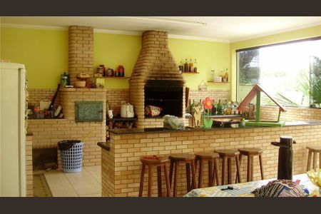 3_photo/94cfa7e74b.131c711fc740dfc3-ATLAS-534190f6-c885-49a5-ae3e-d0d2e913bc73.jpg de casa à venda com 4 quartos, 580m² em Chácara Rincão, Cotia