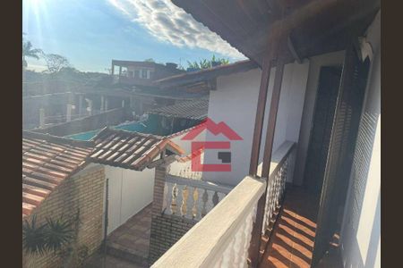 47_photo/94cfa7ef0d.61df383ebc62b81a-ATLAS-20f2a111-c7a2-49cf-84d2-bca06ddae8f1.jpg de casa à venda com 7 quartos, 327m² em Chácara Rincão, Cotia