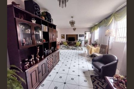 3_photo/94cfa7ef27.4f48e483d4bcdc3b-ATLAS-9f3cb1d6-7199-41e4-9be7-8f692b6cc890.jpg de casa à venda com 3 quartos, 476m² em Chácara Belverde, Cotia