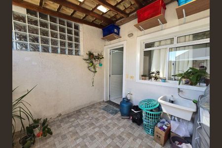 19_photo/94cfa7fae1.ce2c34e51951d6a4-ATLAS-c26583fb-a17f-4e64-a92f-62be1310fedf.jpg de casa à venda com 2 quartos, 59m² em Jardim Santa Paula, Cotia