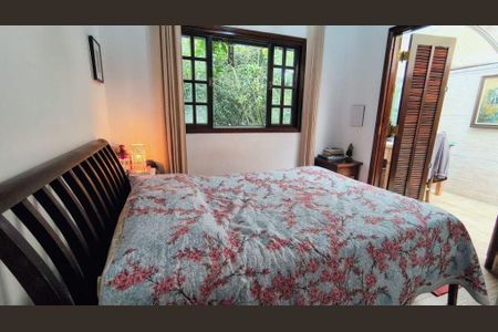 5_photo/94cfa80265.0abb473e952761da-ATLAS-ee56e5d1-5b4e-49a8-81ae-0e43325210b8.jpg de casa à venda com 1 quarto, 96m² em Jardim Santa Paula, Cotia