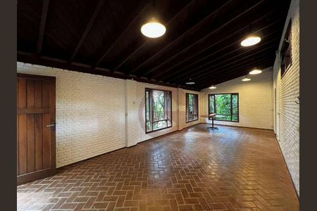 37_photo/94cfa80fb1.3174929d226e12a0-ATLAS-53630d6a-ceef-438d-9f0e-e9b2d2be56a8.jpg de casa à venda com 1 quarto, 271m² em Tabuleiro Verde, Cotia