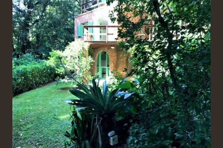 91_photo/94cfa80fb1.3174929d226e12a0-ATLAS-7335807f-adf8-457f-93a3-100ce9947e70.jpg de casa à venda com 0 quarto, 271m² em Tabuleiro Verde, Cotia