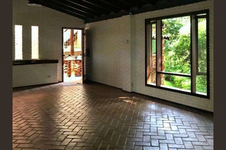 65_photo/94cfa80fb1.3174929d226e12a0-ATLAS-88341f4e-8b96-4333-91bf-60af7ffe897a.jpg de casa à venda com 0 quarto, 271m² em Tabuleiro Verde, Cotia