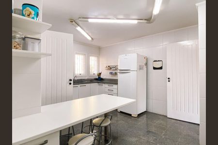 26_photo/94cfa8105f.97d17fef2ce51bab-ATLAS-5c798bea-a4d7-4190-a849-db1395f7bf9f.jpg de casa à venda com 6 quartos, 700m² em Tabuleiro Verde, Cotia