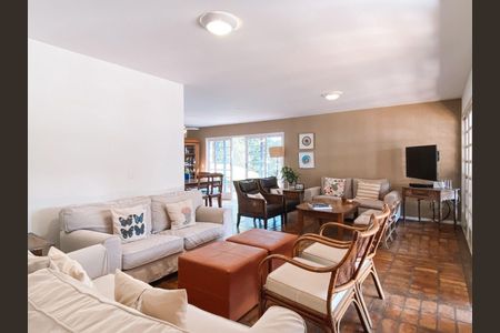 20_photo/94cfa8105f.97d17fef2ce51bab-ATLAS-d2135a22-90cb-4e30-bc1f-971b0de3f836.jpg de casa à venda com 6 quartos, 700m² em Tabuleiro Verde, Cotia