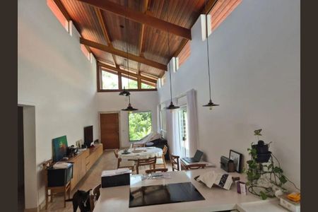 6_photo/94cfa817b5.ceff8192393c33de-ATLAS-a53e66c8-18bd-4b24-be9e-9a324700df3d.jpg de casa à venda com 3 quartos, 200m² em Portal do Santa Paula, Cotia