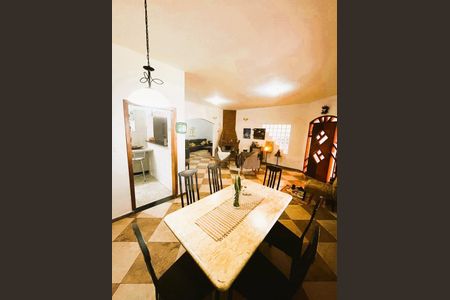5_photo/94cfa81d03.0593c4c9f327431c-ATLAS-234d2fbd-69c9-4edb-9e5c-a81841d7045e.jpg de casa para alugar com 3 quartos, 325m² em Jardim Santa Paula, Cotia