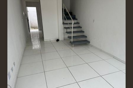 8_photo/94cfa83421.e8a0ff3923ec2af0-ATLAS-71c47a7f-f019-4e80-bcbc-cb146f3e5d76.jpg de casa à venda com 2 quartos, 60m² em Jardim Sandra, Cotia