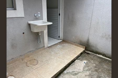 8_photo/94cfa83421.e8a0ff3923ec2af0-ATLAS-ba673f1b-7344-454c-8e67-cf578f55bab6.jpg de casa à venda com 2 quartos, 60m² em Jardim Sandra, Cotia