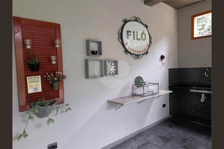 8_photo/94cfa98655.e1489b31bea9b081-ATLAS-276e97a3-d1f0-4822-9d83-e2dec1776d1c.jpg de casa à venda com 3 quartos, 450m² em Condomínio Meu Recanto, Embu das Artes