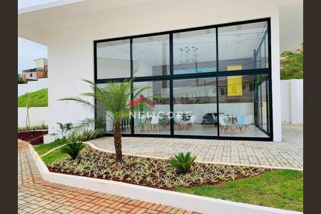 28_photo/94cfa9c2fd.2f15d505e37c7ac5-ATLAS-857bfa5a-bbc4-4fb2-a0e8-cb5b21d86c08.jpg de casa à venda com 2 quartos, 71m² em Bairro Jardim Nossa Senhora das Graças, Cotia