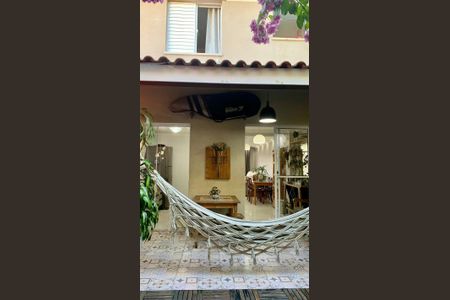 5_photo/94cfa9c361.531d0feb7dccb2d4-ATLAS-1e3a880e-a97a-4844-a448-6dc107e2f20e.jpg de casa à venda com 2 quartos, 71m² em Bairro Jardim Nossa Senhora das Graças, Cotia