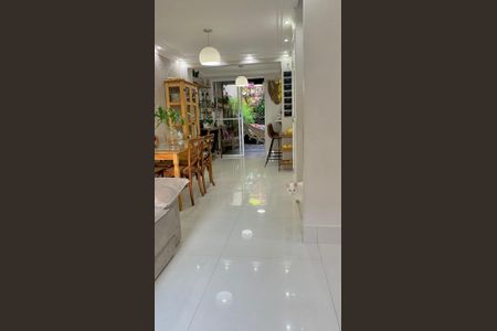 1_photo/94cfa9c361.531d0feb7dccb2d4-ATLAS-9b0066e3-b8ec-4668-846d-b610616b2bc4.jpg de casa à venda com 2 quartos, 71m² em Bairro Jardim Nossa Senhora das Graças, Cotia