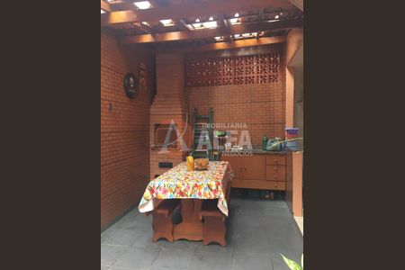 17_photo/94cfa9c481.1416758ef7706bf8-ATLAS-6dd10421-3aab-4f5f-adbe-fe82d64b7f99.jpg de casa à venda com 2 quartos, 70m² em Bairro Jardim Nossa Senhora das Graças, Cotia
