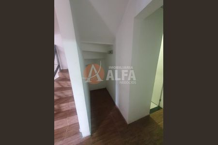 4_photo/94cfa9c493.4ecd14d874f51e57-ATLAS-85d7fb47-e702-4678-aeae-7a7b2e833f47.jpg de casa à venda com 2 quartos, 54m² em Petrópolis, Cotia