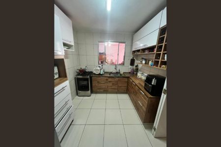 7_photo/94cfa9c4c7.ec8758d20009ae41-ATLAS-ec38d067-8305-4b13-9ab8-8c73abb56752.jpg de casa à venda com 2 quartos, 50m² em Bairro Jardim Nossa Senhora das Graças, Cotia