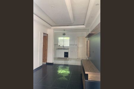 8_photo/94cfa9d62b.ceff8192393c33de-ATLAS-7604f0e1-2856-4ba3-bec5-e2e278c464c3.jpg de casa à venda com 2 quartos, 67m² em Recanto Arco Verde, Cotia