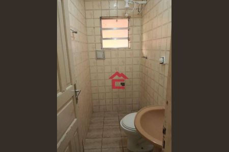 7_photo/94cfa9d88b.0bf895571deddd4a-ATLAS-94695b38-62a9-4e6a-a7c8-bcaf85f9fc38.jpg de casa à venda com 4 quartos, 159m² em Jardim Central, Cotia