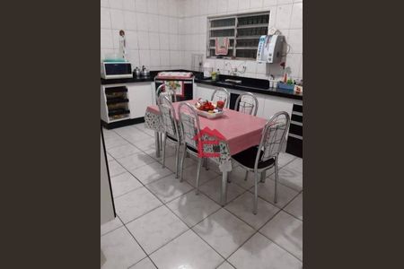 2_photo/94cfa9da85.7e2ea02b9085bf9d-ATLAS-54071a3c-2f19-4885-a8bd-f7e123a0e571.jpg de casa à venda com 4 quartos, 240m² em Jardim Santana, Cotia