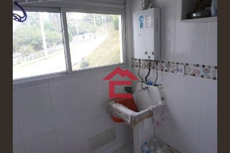 4_photo/94cfa9e05b.e53a2d7a9f2ab1bf-ATLAS-dbe42ec4-8abe-418e-ac75-3c3e50b3f36a.jpg de apartamento à venda com 3 quartos, 65m² em Jardim Monte Santo, Cotia