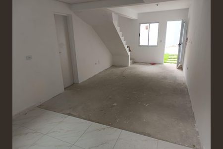 6_photo/94cfa9e599.821bca6a381fcd78-ATLAS-bc8941cc-14b8-409a-a44e-4deec8cbe3f1.jpg de casa de condomínio à venda com 2 quartos, 60m² em Quinta dos Angicos, Cotia