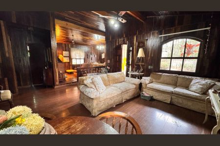 5_photo/94cfa9e9d5.aef4de6394ba8e6d-ATLAS-c5be9f92-9fd1-4e9a-8b60-f99987ff4dc4.jpg de casa à venda com 3 quartos, 412m² em Quinta dos Angicos, Cotia