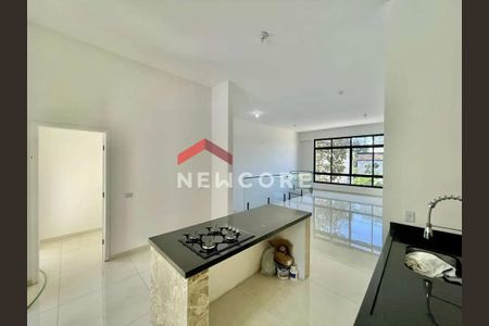 5_photo/94cfa9ebdf.93b8fa184532727f-ATLAS-122bb73f-61c8-4e14-9500-48f7320e1096.jpg de casa de condomínio à venda com 3 quartos, 230m² em Bairro Jardim Nossa Senhora das Graças, Cotia