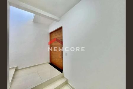 37_photo/94cfa9ebdf.93b8fa184532727f-ATLAS-6d19f2fb-8e3e-4666-b583-a8bc675cef78.jpg de casa de condomínio à venda com 3 quartos, 230m² em Bairro Jardim Nossa Senhora das Graças, Cotia