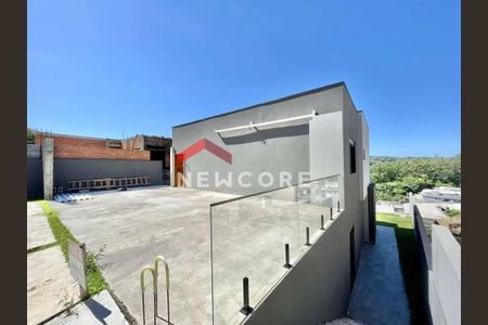 36_photo/94cfa9ebe9.598c66e7e5047e83-ATLAS-448403a4-5ff1-4879-a4e7-8df0dbf27446.jpg de casa à venda com 3 quartos, 230m² em Bairro Jardim Nossa Senhora das Graças, Cotia