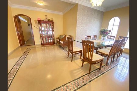 15_photo/94cfa9f64f.0435190f6de6ffa1-ATLAS-03cc9e09-e18e-44b5-9efa-5d5370d717e8.jpg de casa de condomínio à venda com 3 quartos, 397m² em Parque Dom Henrique, Cotia