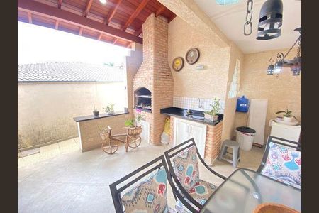 4_photo/94cfa9f64f.0435190f6de6ffa1-ATLAS-5e5d463c-5f66-4c6c-b2cc-1d7c2667959f.jpg de casa de condomínio à venda com 3 quartos, 397m² em Parque Dom Henrique, Cotia