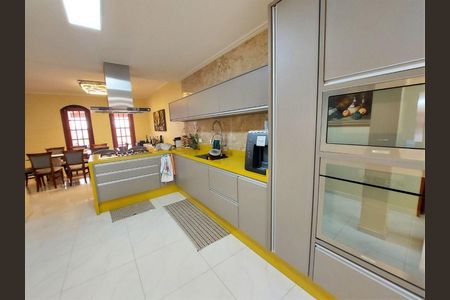 13_photo/94cfa9f7dd.c4a86b3c211625c7-ATLAS-3e695419-70b6-499e-95c2-ab2e7f78d07f.jpg de casa à venda com 4 quartos, 480m² em Parque Dom Henrique, Cotia