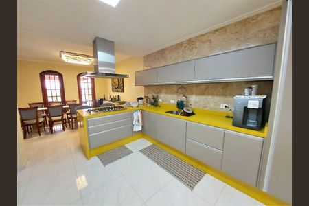 15_photo/94cfa9f7dd.c4a86b3c211625c7-ATLAS-51316840-71cc-44c5-98fb-e7d8afc5a25b.jpg de casa à venda com 4 quartos, 480m² em Parque Dom Henrique, Cotia