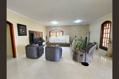 7_photo/94cfa9f7dd.c4a86b3c211625c7-ATLAS-9d3a720c-6006-42ae-9b8b-984c8ac15611.jpg de casa à venda com 4 quartos, 480m² em Parque Dom Henrique, Cotia