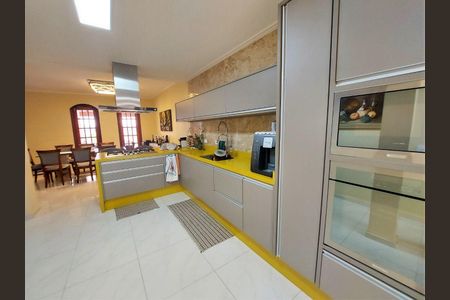 14_photo/94cfa9f7dd.c4a86b3c211625c7-ATLAS-c0f63dab-044b-4d06-a79d-8c0c9d6e9c00.jpg de casa à venda com 4 quartos, 480m² em Parque Dom Henrique, Cotia