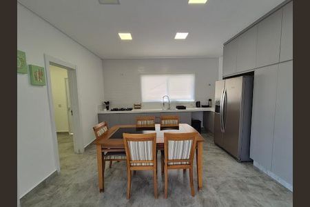 7_photo/94cfa9f9c5.9b0e853e47463488-ATLAS-5d480b3e-0cf7-45bf-98c2-5e577758f0dc.jpg de casa de condomínio à venda com 3 quartos, 295m² em Parque Dom Henrique, Cotia