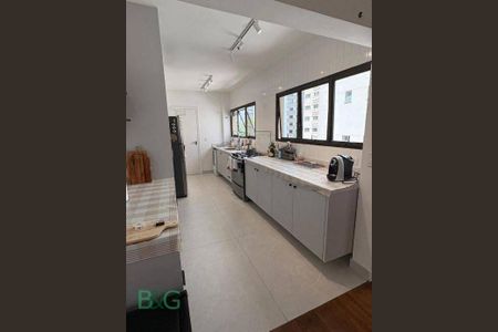 11_photo/94cfa9f9cd.d60ed16da6b331d7-ATLAS-5db53b94-06ec-44b8-82b5-e323db0a922d.jpg de apartamento para alugar com 4 quartos, 175m² em Parque Dom Henrique, Cotia