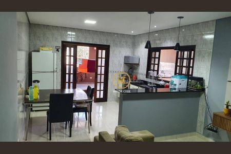 26_photo/94cfa9fc17.3fbc5bb75dd193c7-ATLAS-94049f1c-1ed2-483d-a126-571bdb74c3e4.jpg de casa à venda com 3 quartos, 170m² em Parque Dom Henrique, Cotia