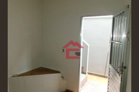 6_photo/94cfa9fc3b.aafc750051720c32-ATLAS-bfb10421-8358-4d89-b554-8de93e4ce98a.jpg de casa para alugar com 1 quarto, 58m² em Bairro do Maranhao, Cotia