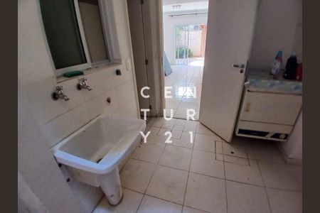 28_photo/94cfa9fd65.93b8fa184532727f-ATLAS-8721d690-4b53-48f8-b1a1-52a12196fe4e.jpg de casa de condomínio à venda com 3 quartos, 136m² em Portão, Cotia