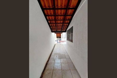 9_photo/94cfaa00d1.7a37549eceeba21f-ATLAS-cf1e3672-d434-48c7-a7cd-041c85fc77a9.jpg de casa à venda com 2 quartos, 125m² em Jardim Sabiá, Cotia