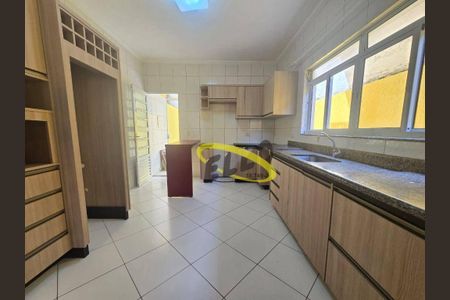 15_photo/94cfaa00e9.dc8bbd111761e841-ATLAS-2e30e4f7-0a1d-4847-80c0-5d3b75d1a0d2.jpg de casa à venda com 3 quartos, 110m² em Bairro Nakamura Park, Cotia