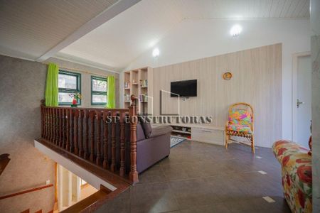 10_photo/94cfaa0141.8b576770791fc928-ATLAS-2fe3cf42-9816-4ba4-9634-05c8c12edf9a.jpg de casa à venda com 3 quartos, 270m² em Jardim Sabiá, Cotia