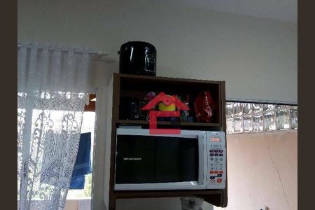 11_photo/94cfaa01ed.628cb85a331210c3-ATLAS-fb976c8c-c007-46cc-bea3-d7dbd65db363.jpg de casa à venda com 2 quartos, 66m² em Bairro do Maranhao, Cotia