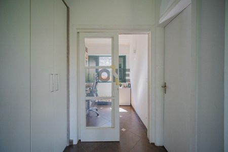 3_photo/94cfaa03e7.6ba4ef9df26df2e3-ATLAS-0f12bd95-862e-4afd-b73b-9f19e45c6136.jpg de casa à venda com 3 quartos, 270m² em Bairro do Maranhao, Cotia